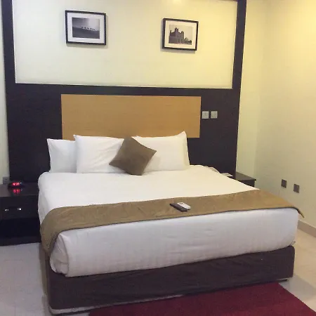 Warri Wetland Hotel 3*