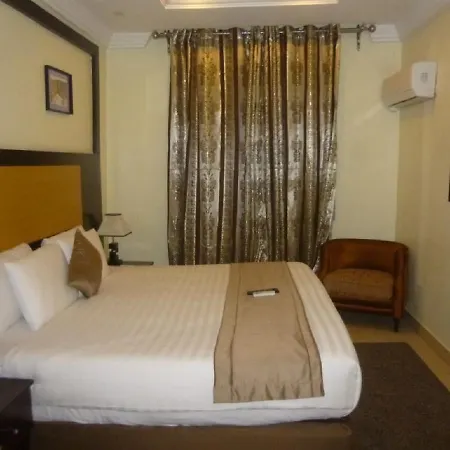 Hotel Warri Wetland